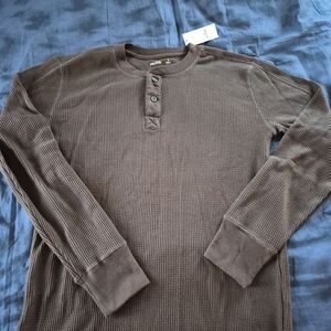 NWT Hollister Brown Long Sleeve Mens Sz S Button Sweater Long Sleeve Tee